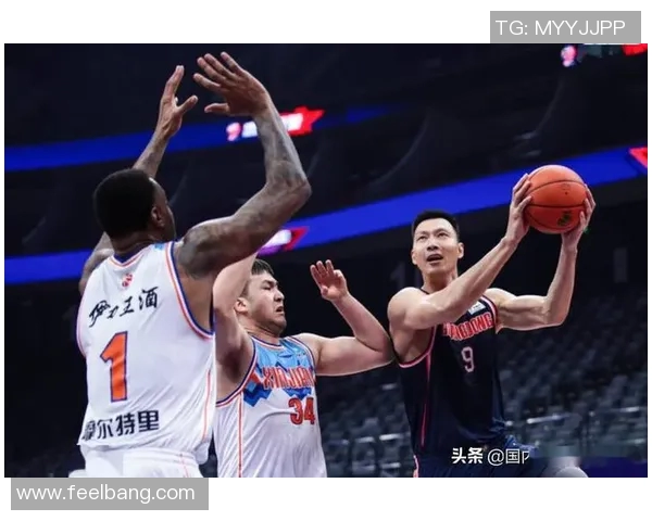 CBA总决赛首场对决广东队与新疆队精彩录像回放分析与亮点解读